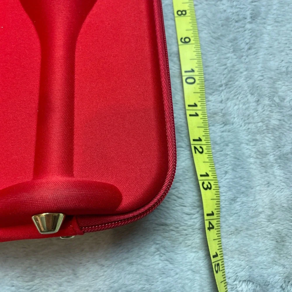 Piper-Heidsieck Molded Champagne Hard Carrier 750ml Red Insulated Travel Bag